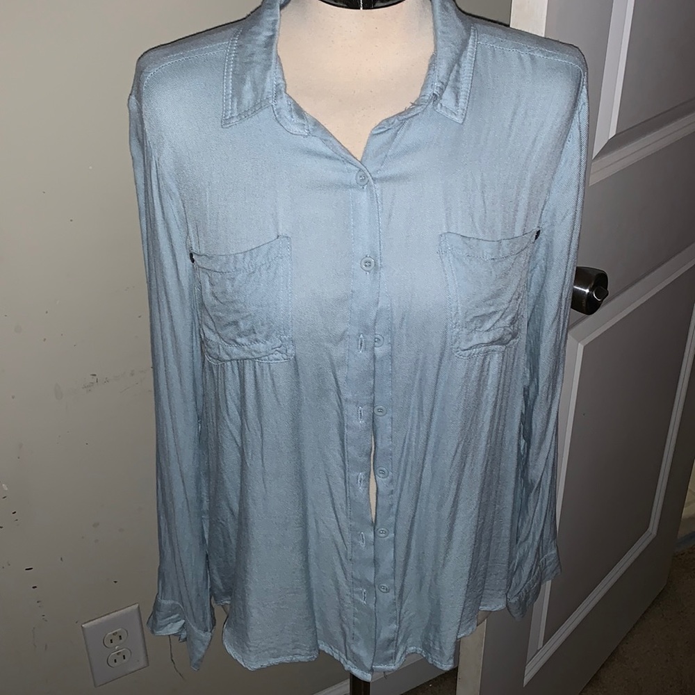 Button down shirt - Picture 1 of 5